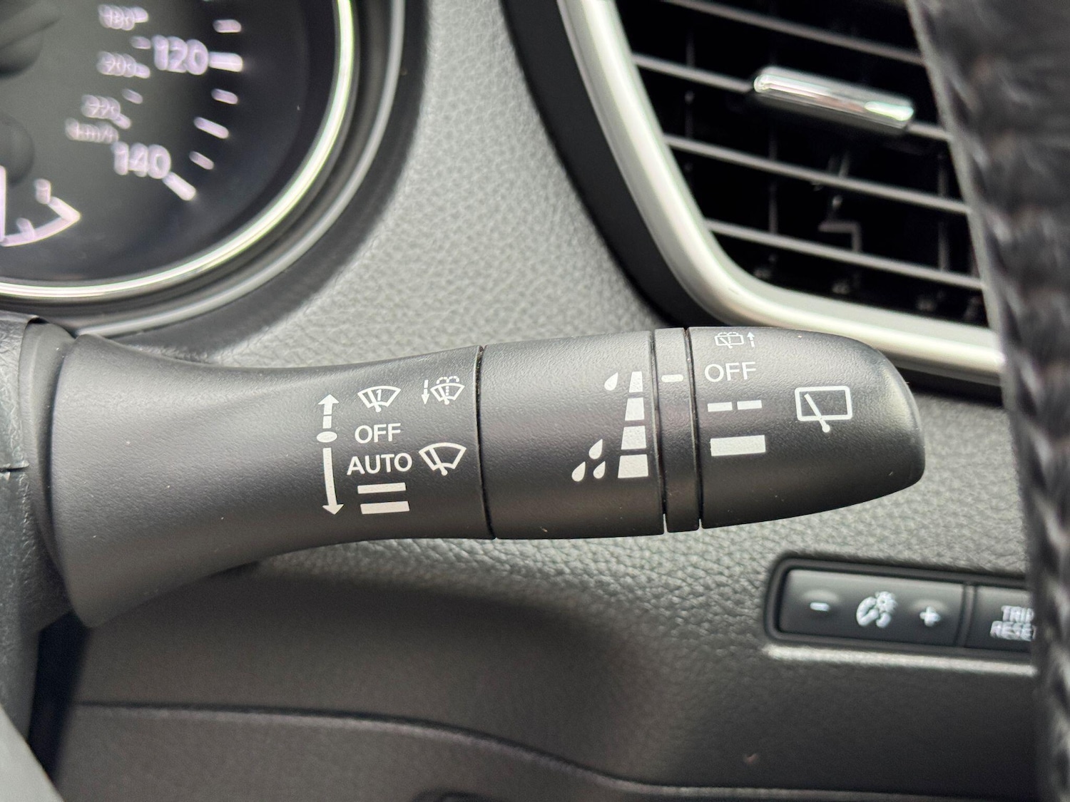 Used Nissan X-Trail 2017 for sale - 76260180: Photo 45