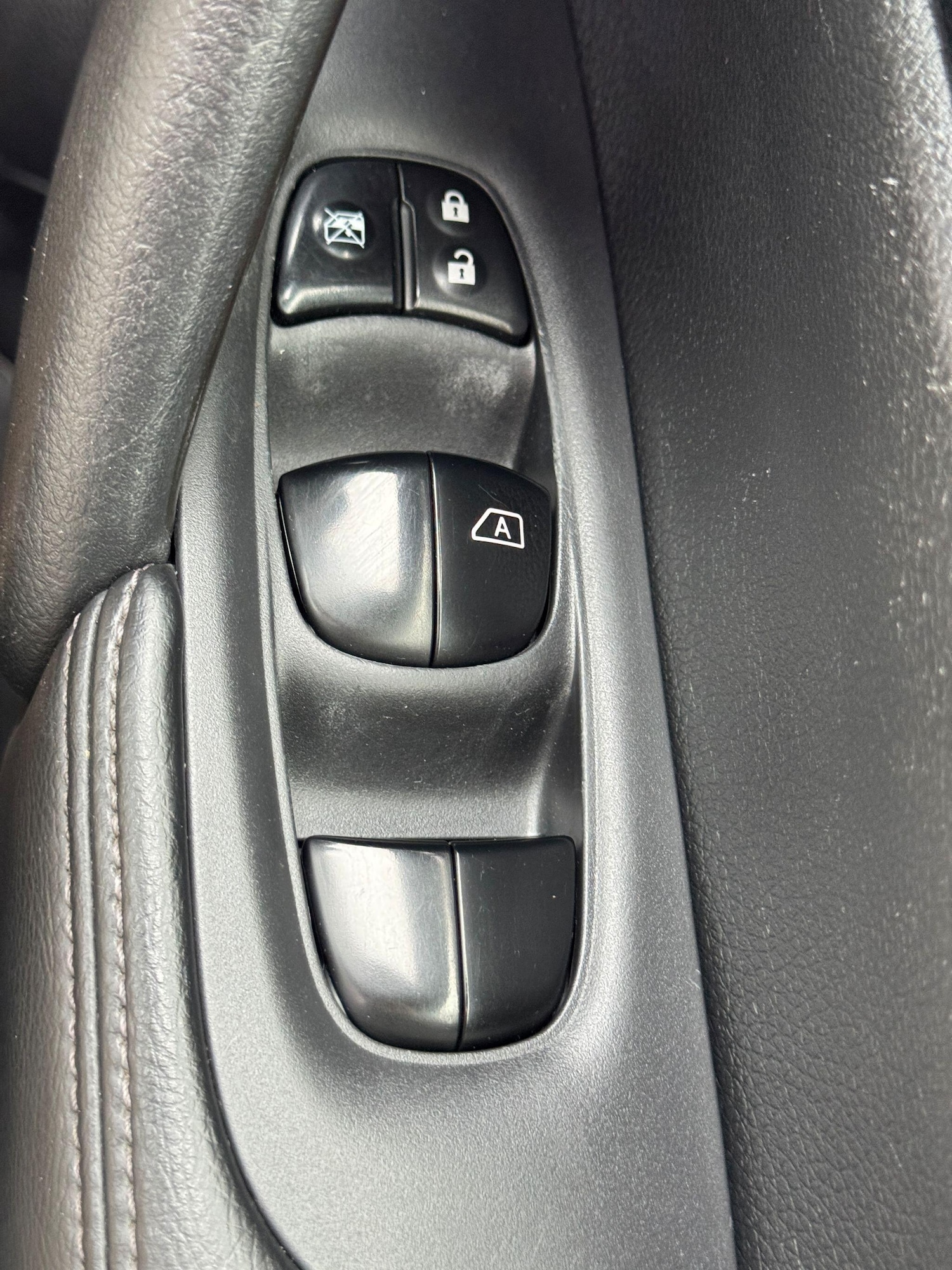 Used Nissan X-Trail 2017 for sale - 76260180: Photo 47