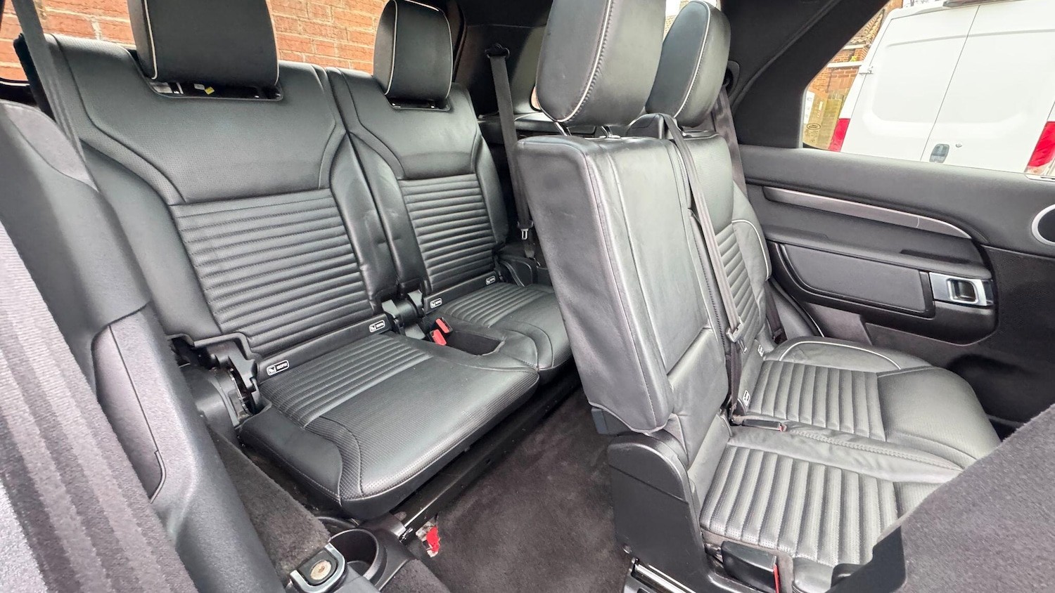 Used Land Rover Discovery 2018 for sale - 77632916: Photo 30