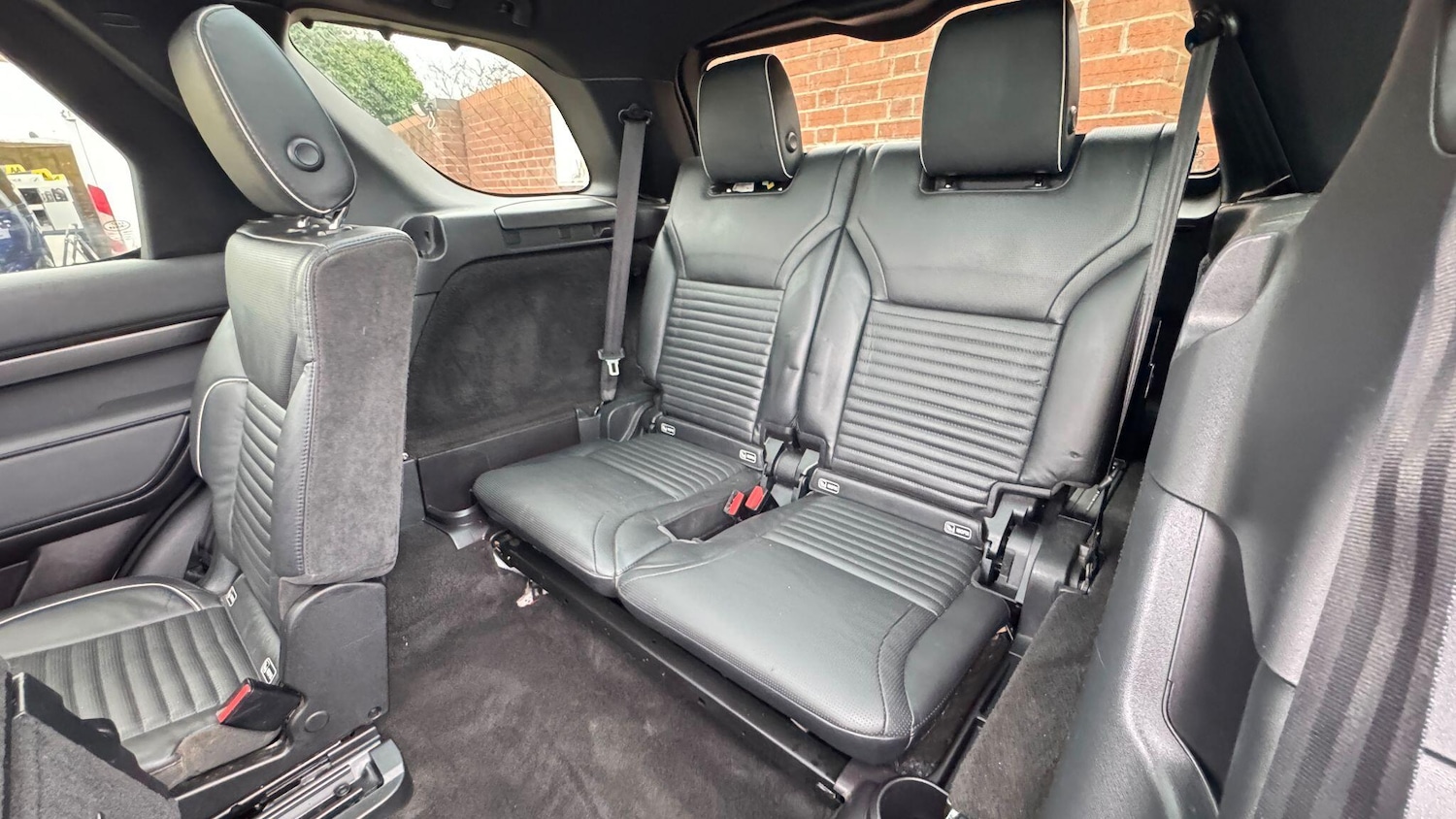 Used Land Rover Discovery 2018 for sale - 77632916: Photo 33