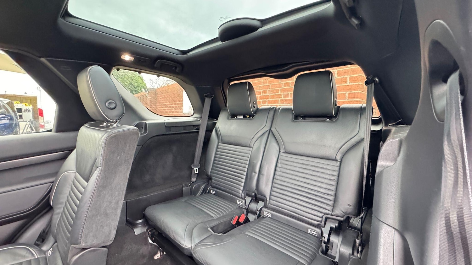 Used Land Rover Discovery 2018 for sale - 77632916: Photo 34