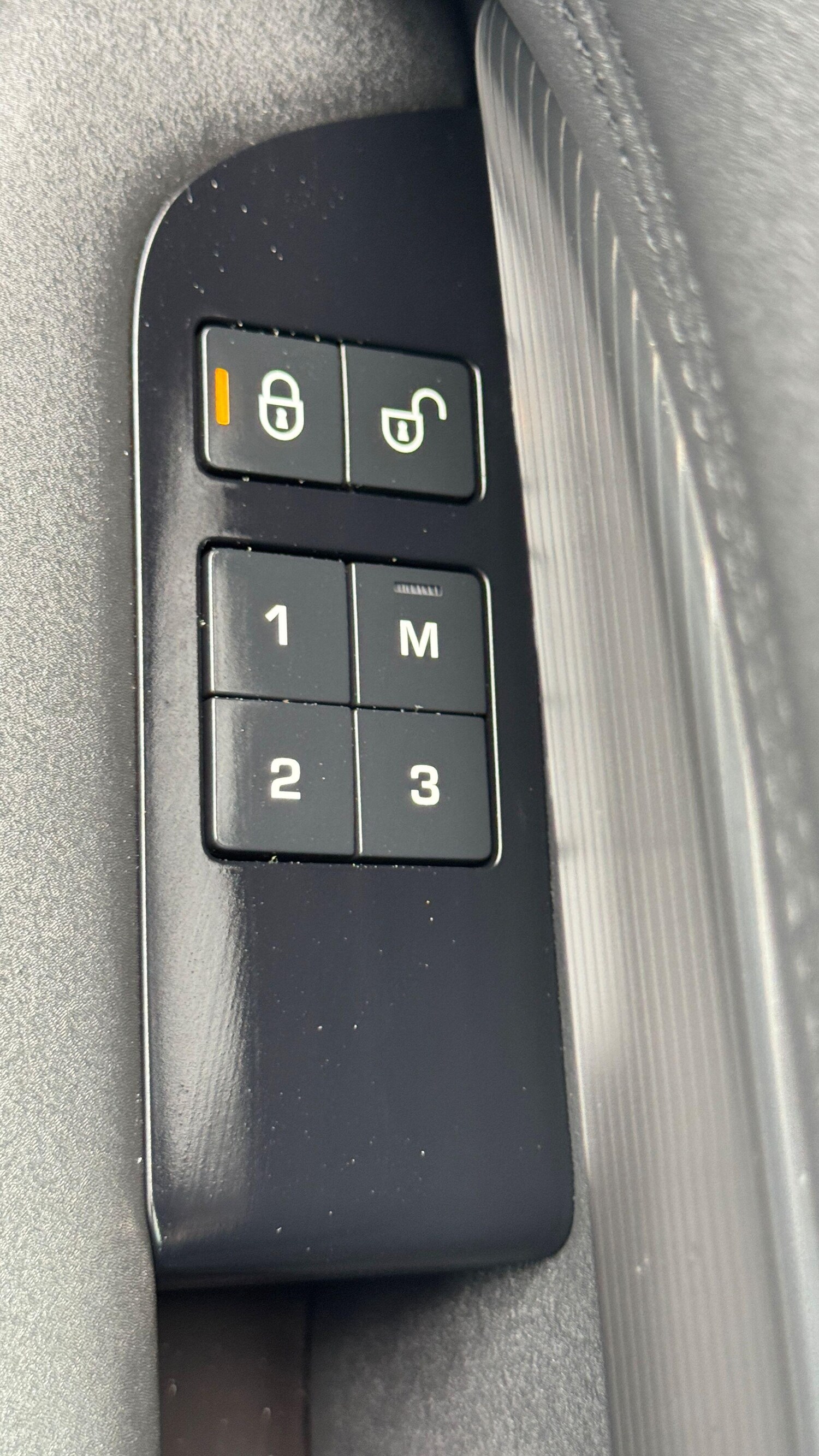 Used Land Rover Discovery 2018 for sale - 77632916: Photo 59