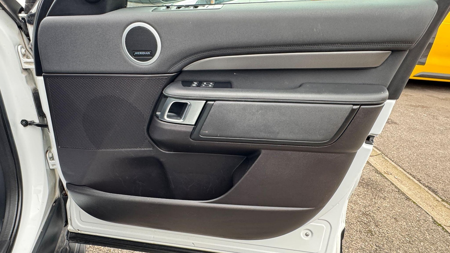 Used Land Rover Discovery 2018 for sale - 77632916: Photo 64