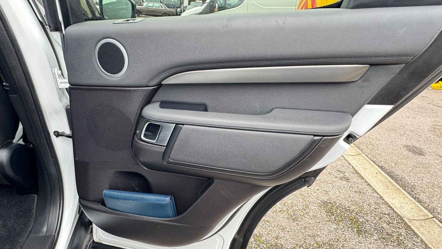 Used Land Rover Discovery 2018 for sale - 77632916: Photo 65