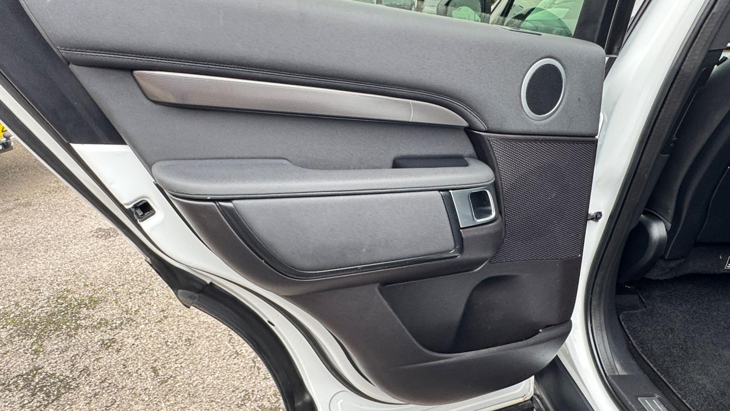 Used Land Rover Discovery 2018 for sale - 77632916: Photo 66