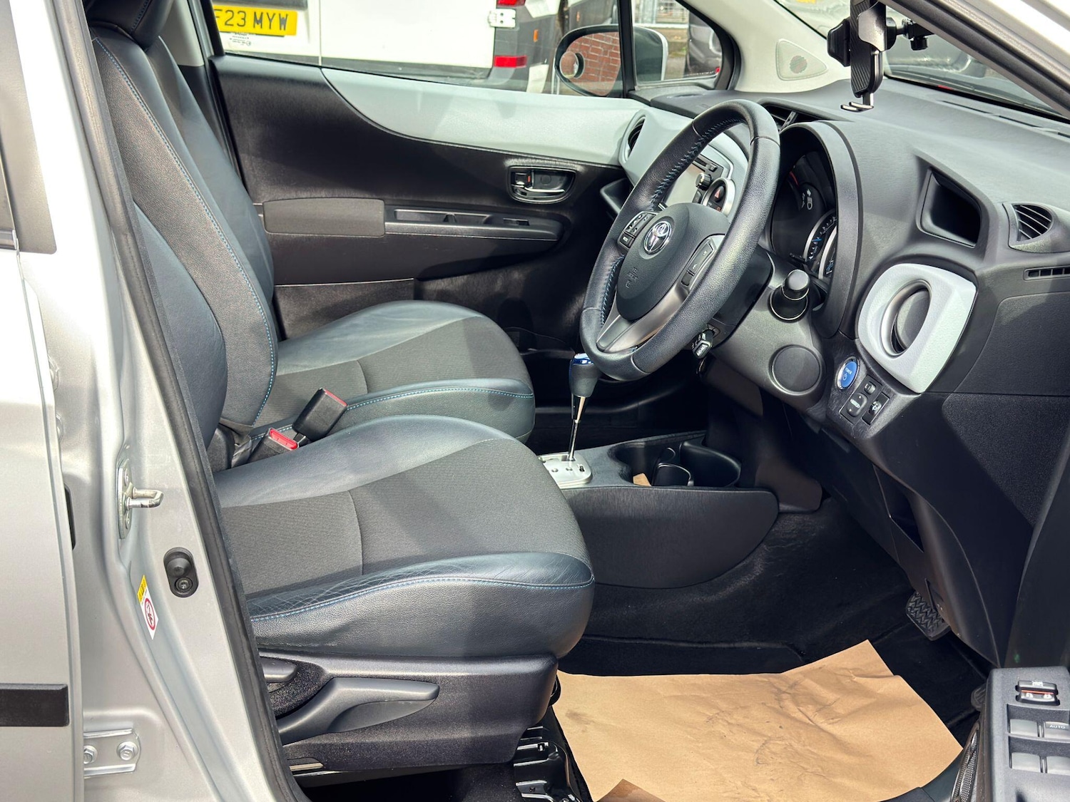 Used Toyota Yaris 2013 for sale - 76484679: Photo 23