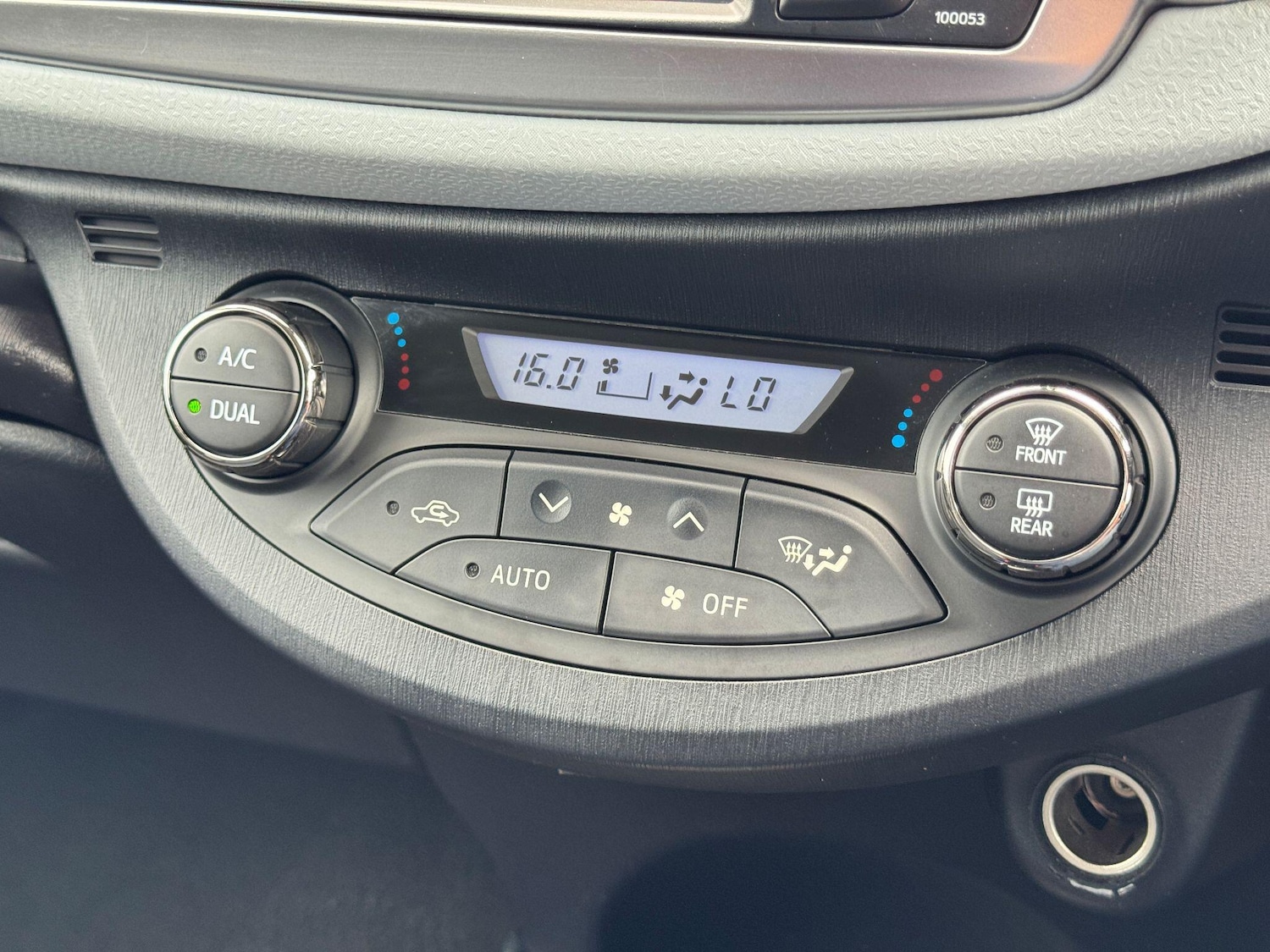 Used Toyota Yaris 2013 for sale - 76484679: Photo 39