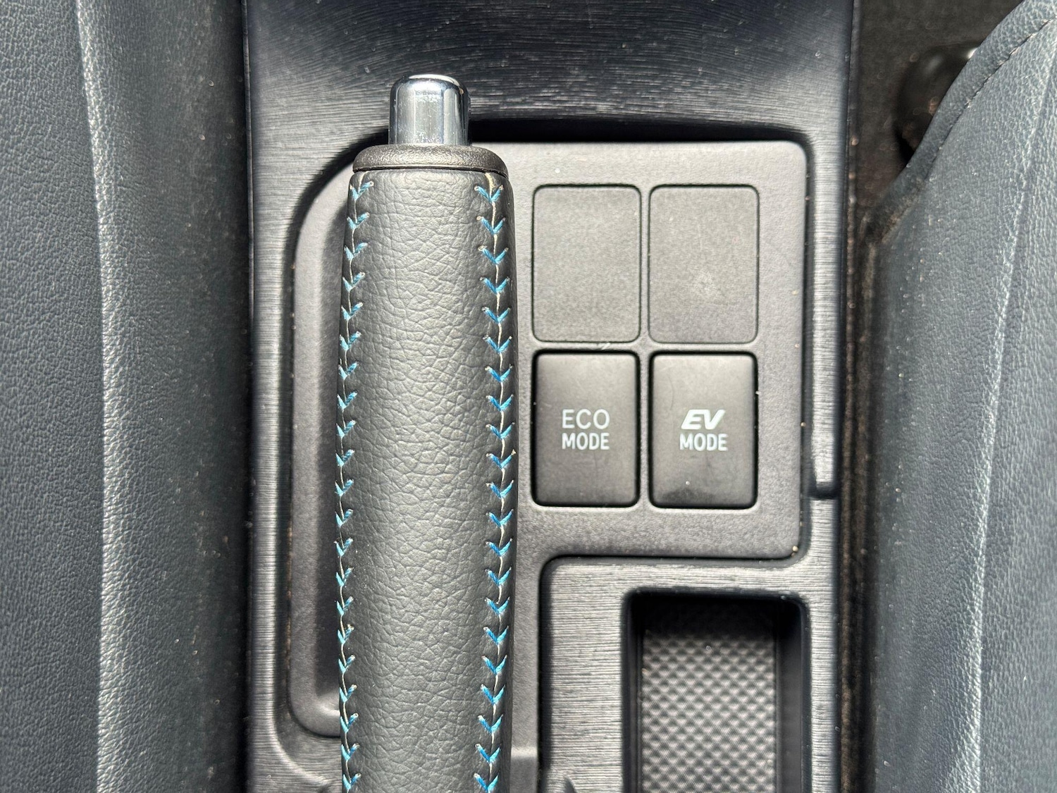 Used Toyota Yaris 2013 for sale - 76484679: Photo 41