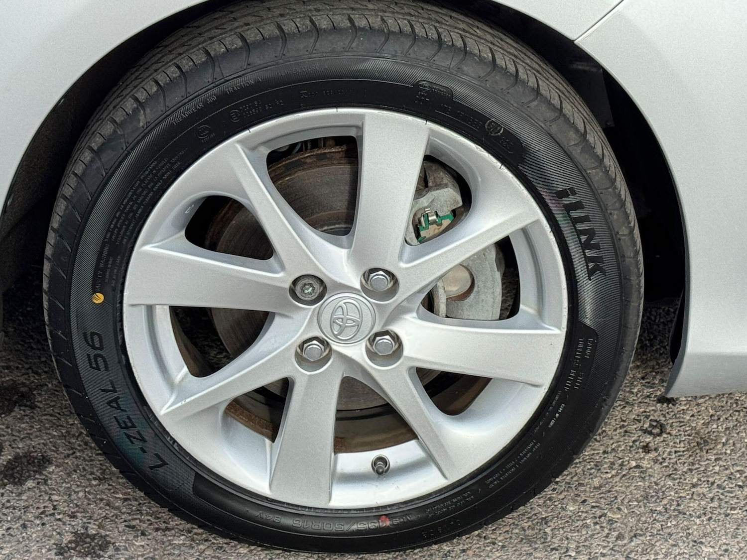 Used Toyota Yaris 2013 for sale - 76484679: Photo 54