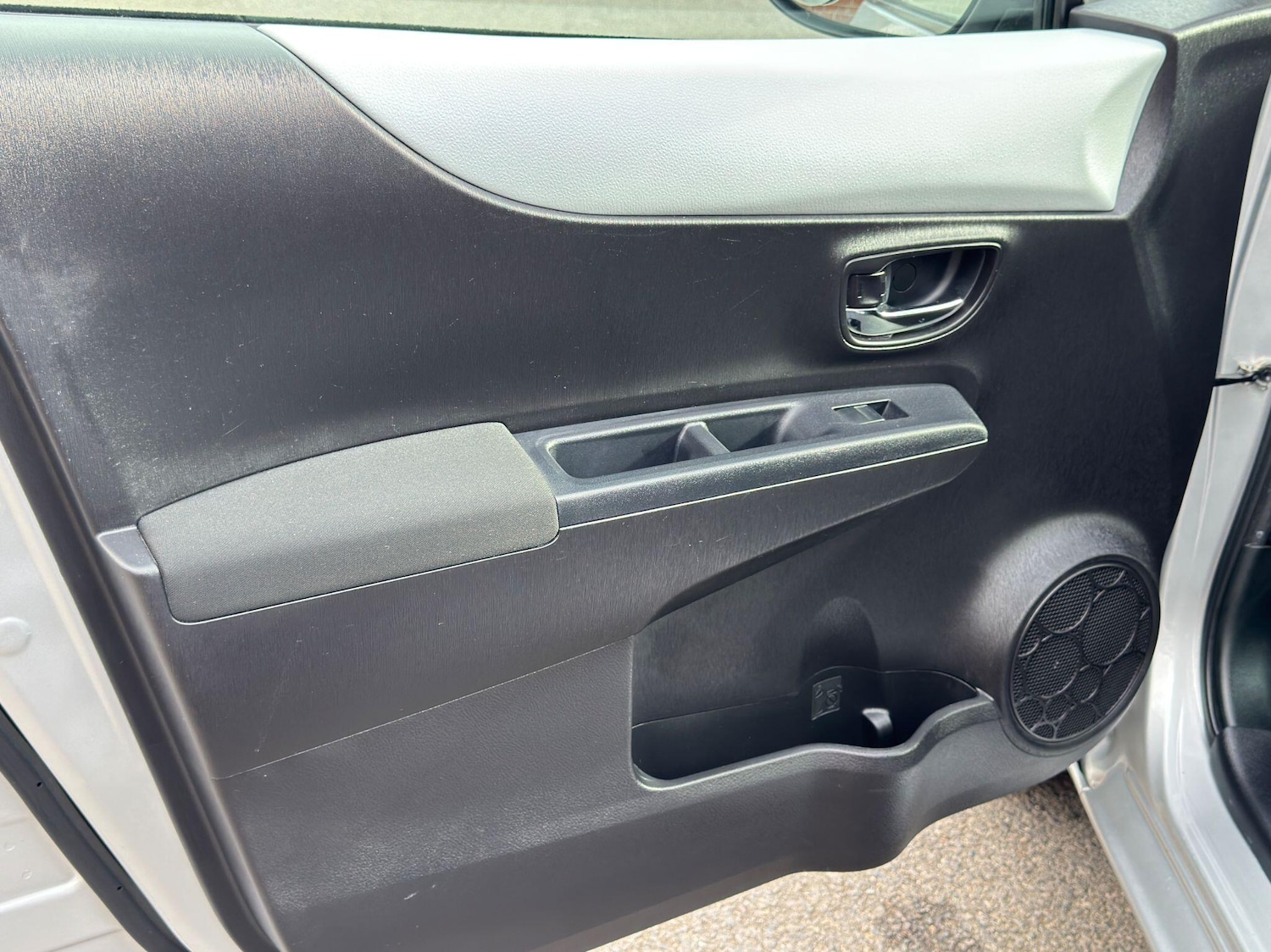 Used Toyota Yaris 2013 for sale - 76484679: Photo 59