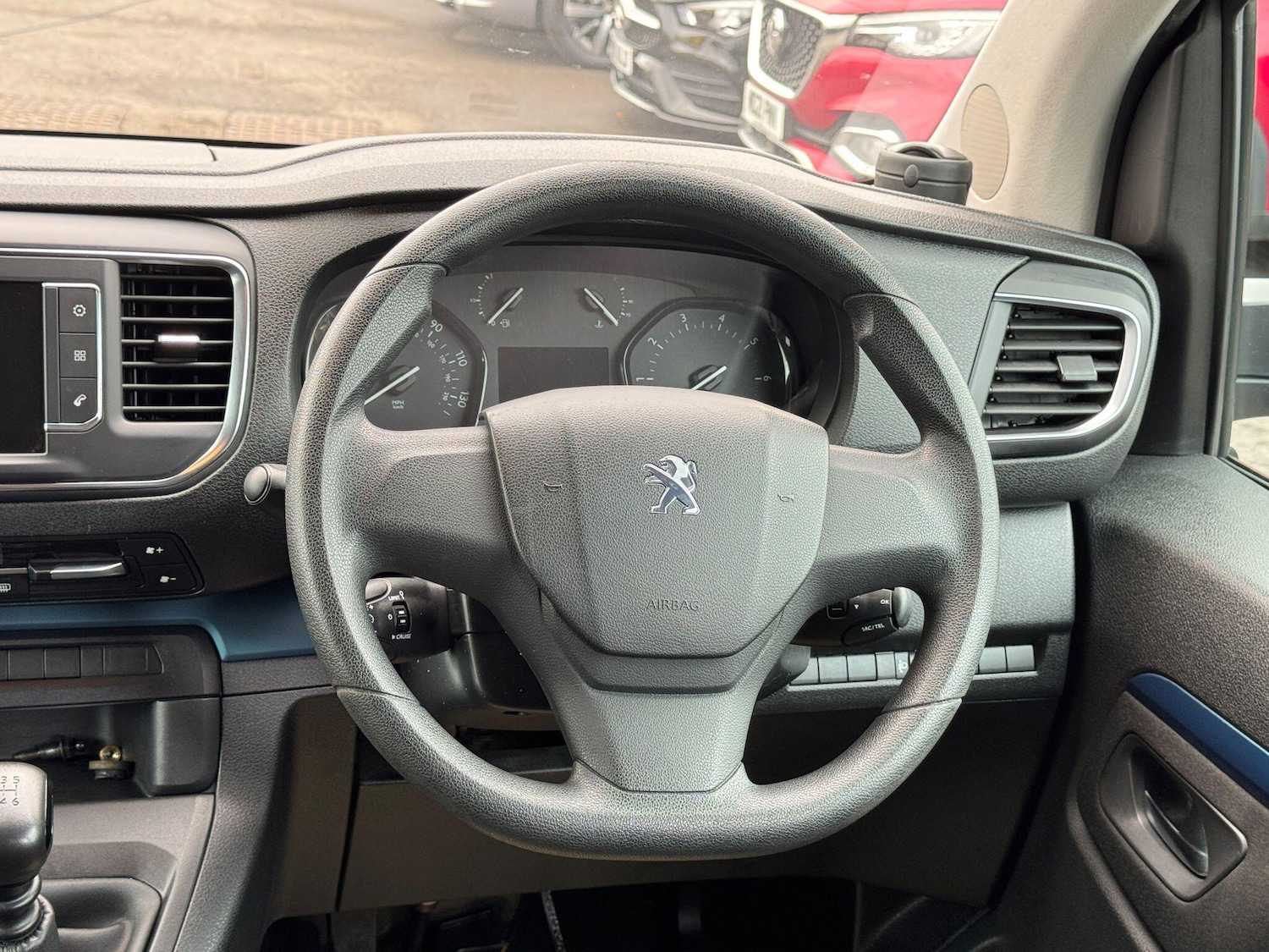 Used Peugeot Traveller 2017 for sale - 76457050: Photo 22