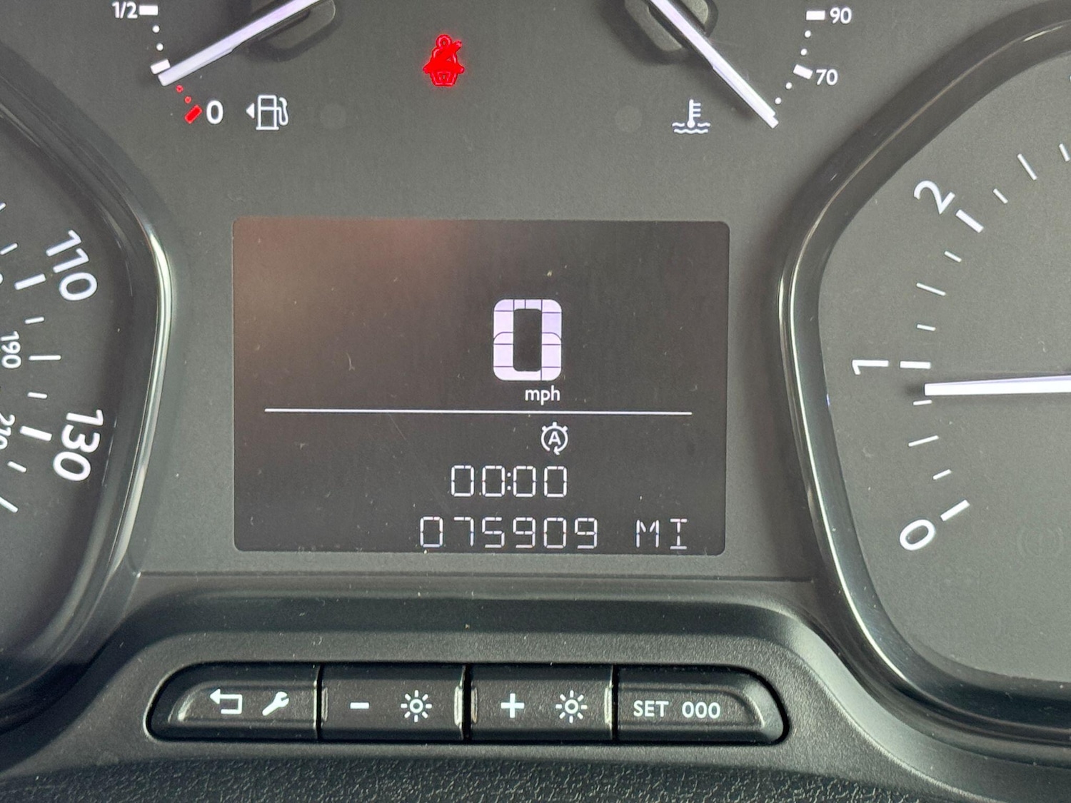 Used Peugeot Traveller 2017 for sale - 76457050: Photo 37