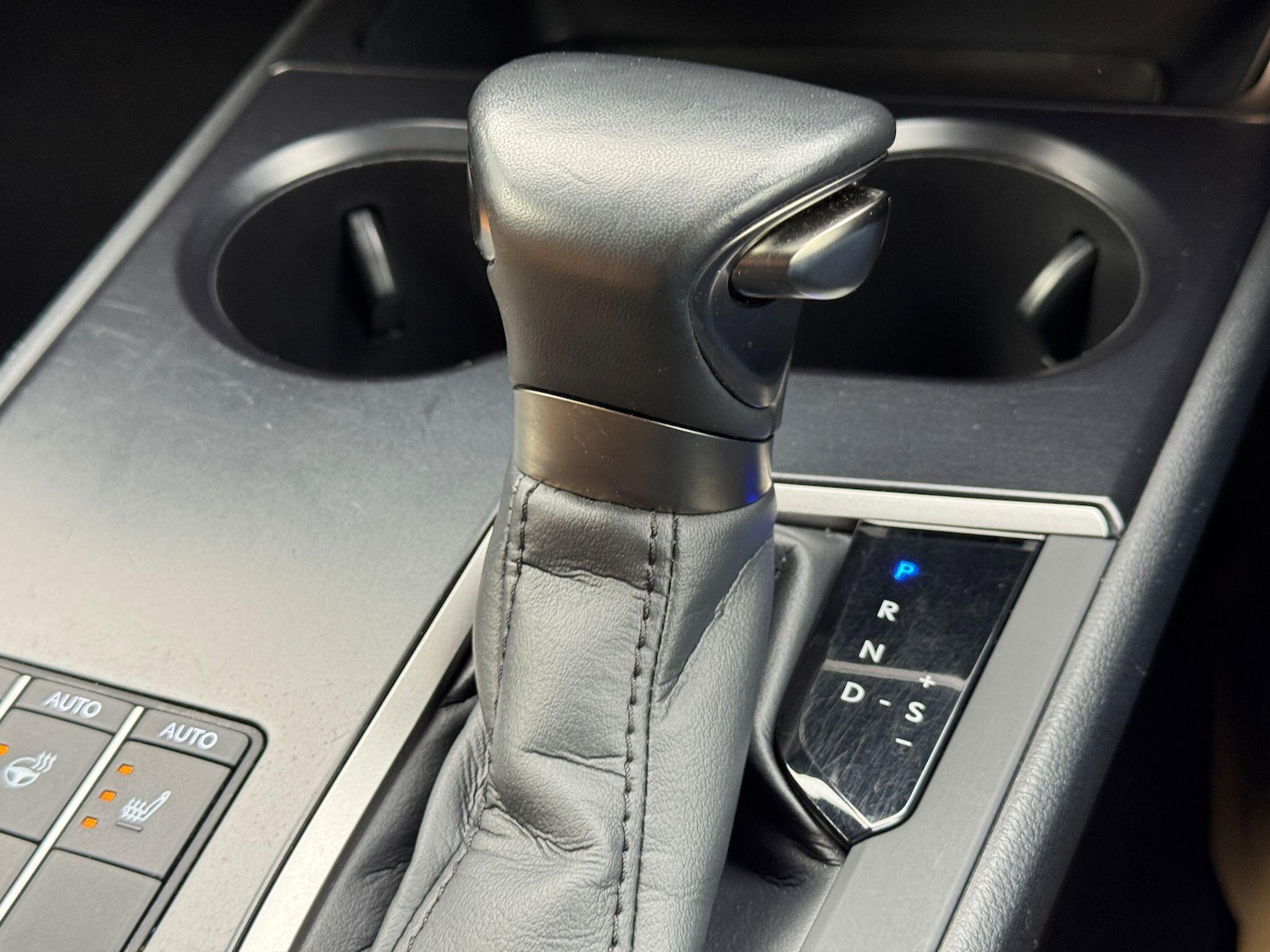 Used Lexus UX 2023 for sale - 76592409: Photo 28