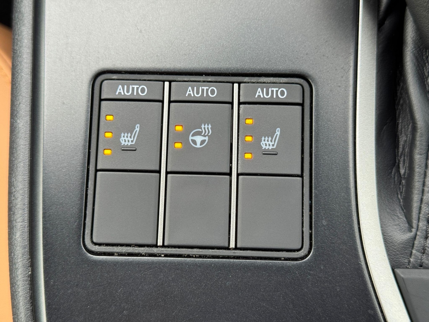 Used Lexus UX 2023 for sale - 76592409: Photo 31