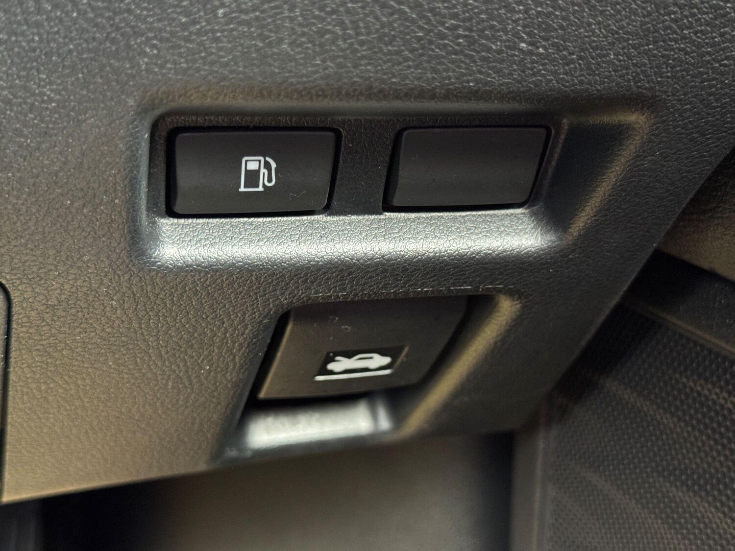 Used Lexus UX 2023 for sale - 76592409: Photo 63