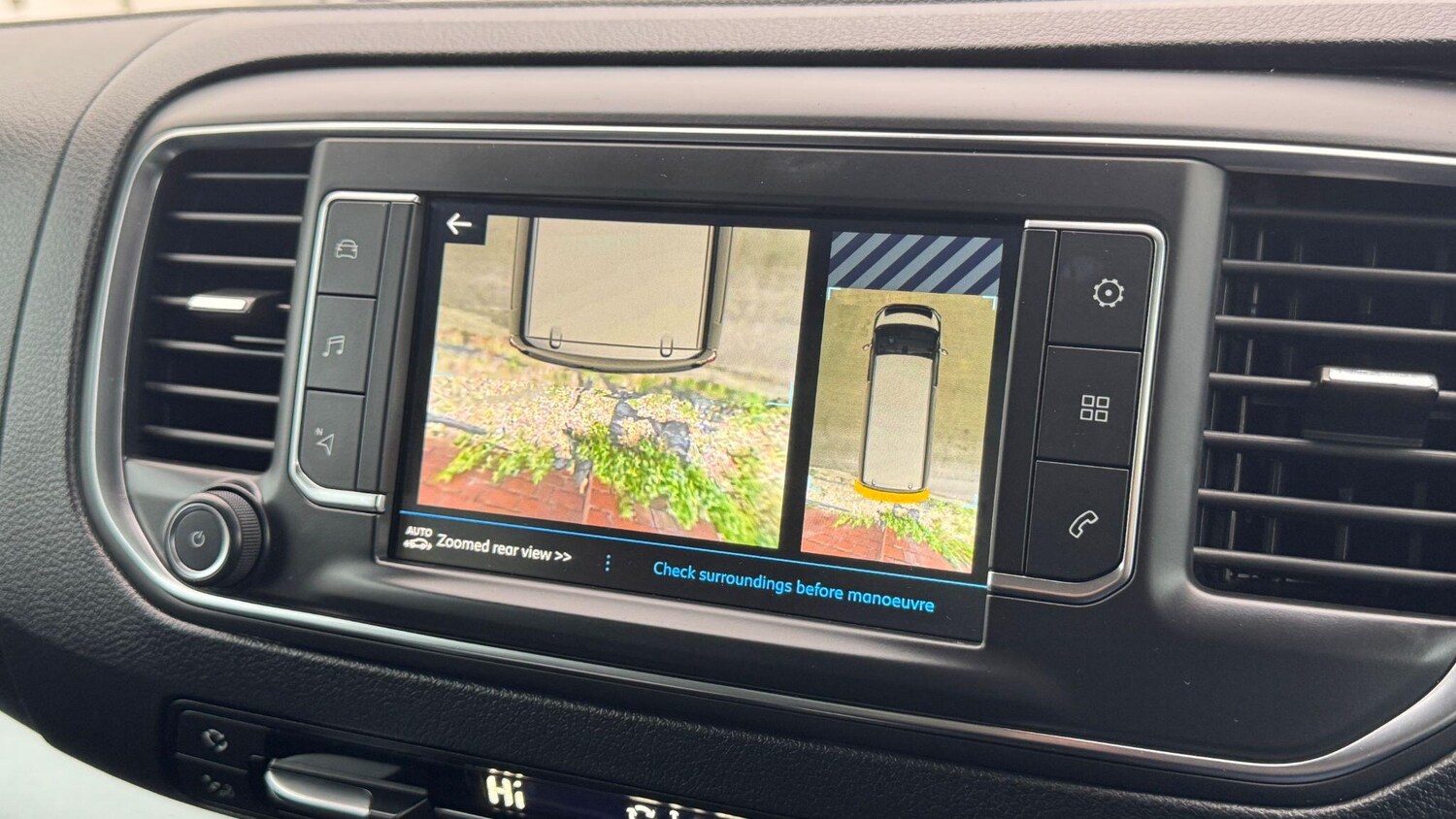 Used Peugeot Traveller 2022 for sale - 77682843: Photo 32