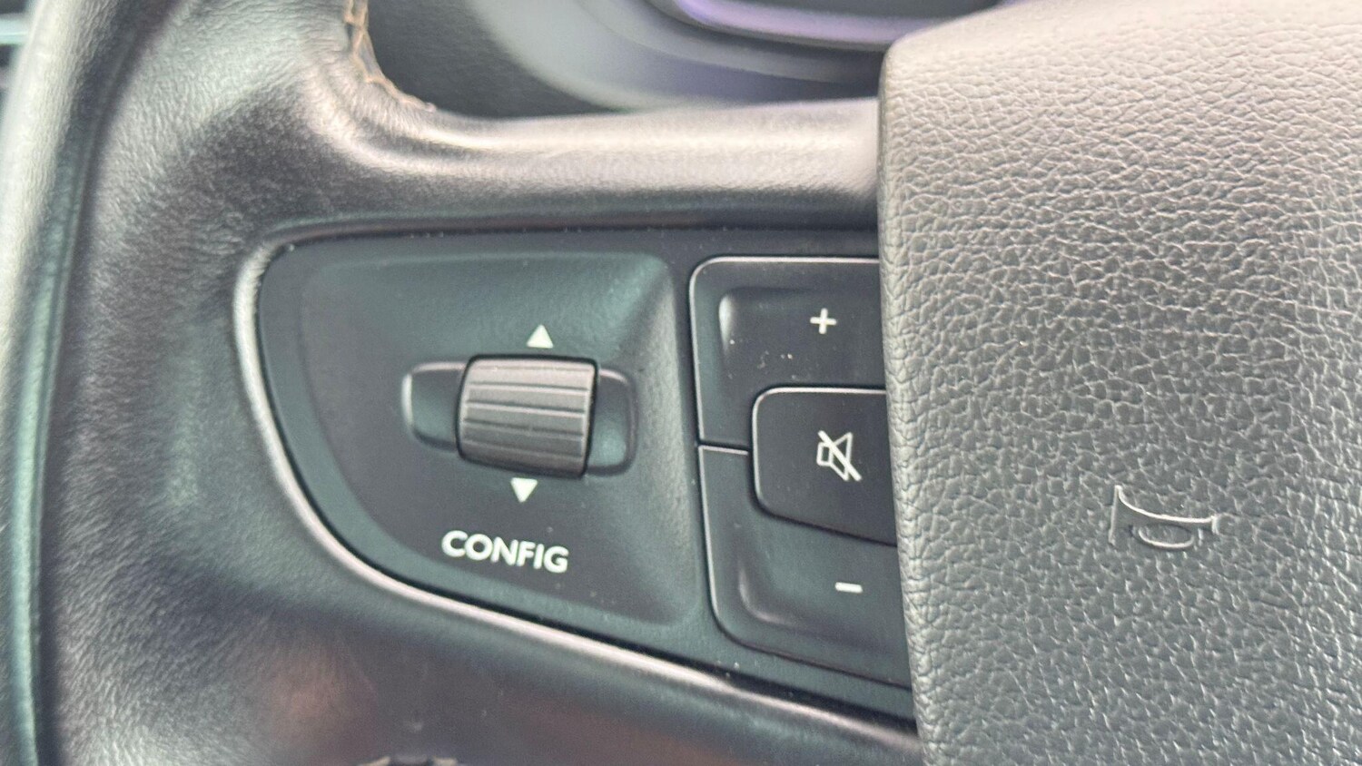 Used Peugeot Traveller 2022 for sale - 77682843: Photo 46