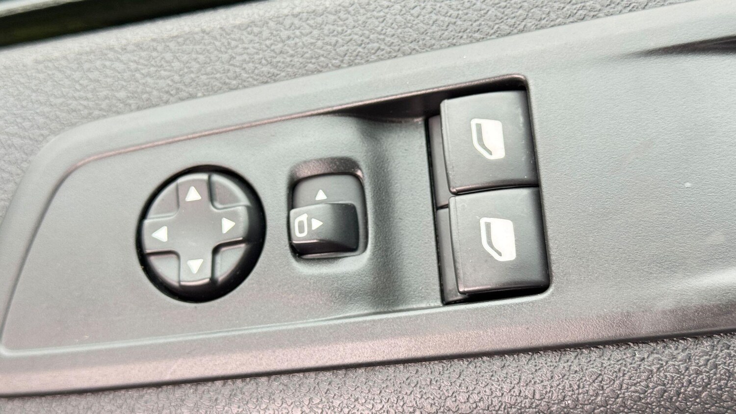 Used Peugeot Traveller 2022 for sale - 77682843: Photo 51