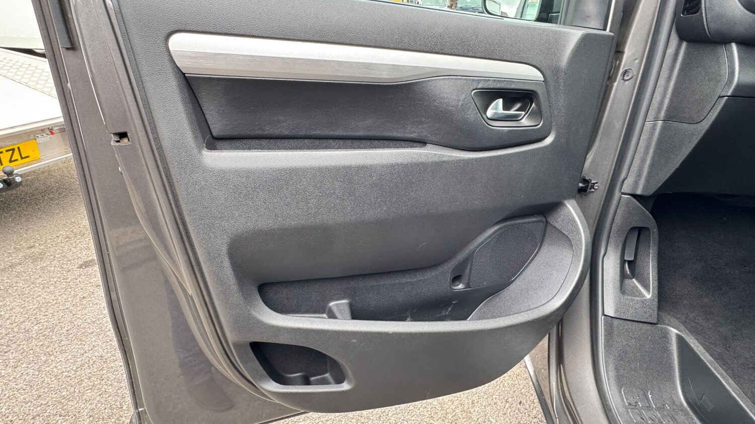 Used Peugeot Traveller 2022 for sale - 77682843: Photo 56