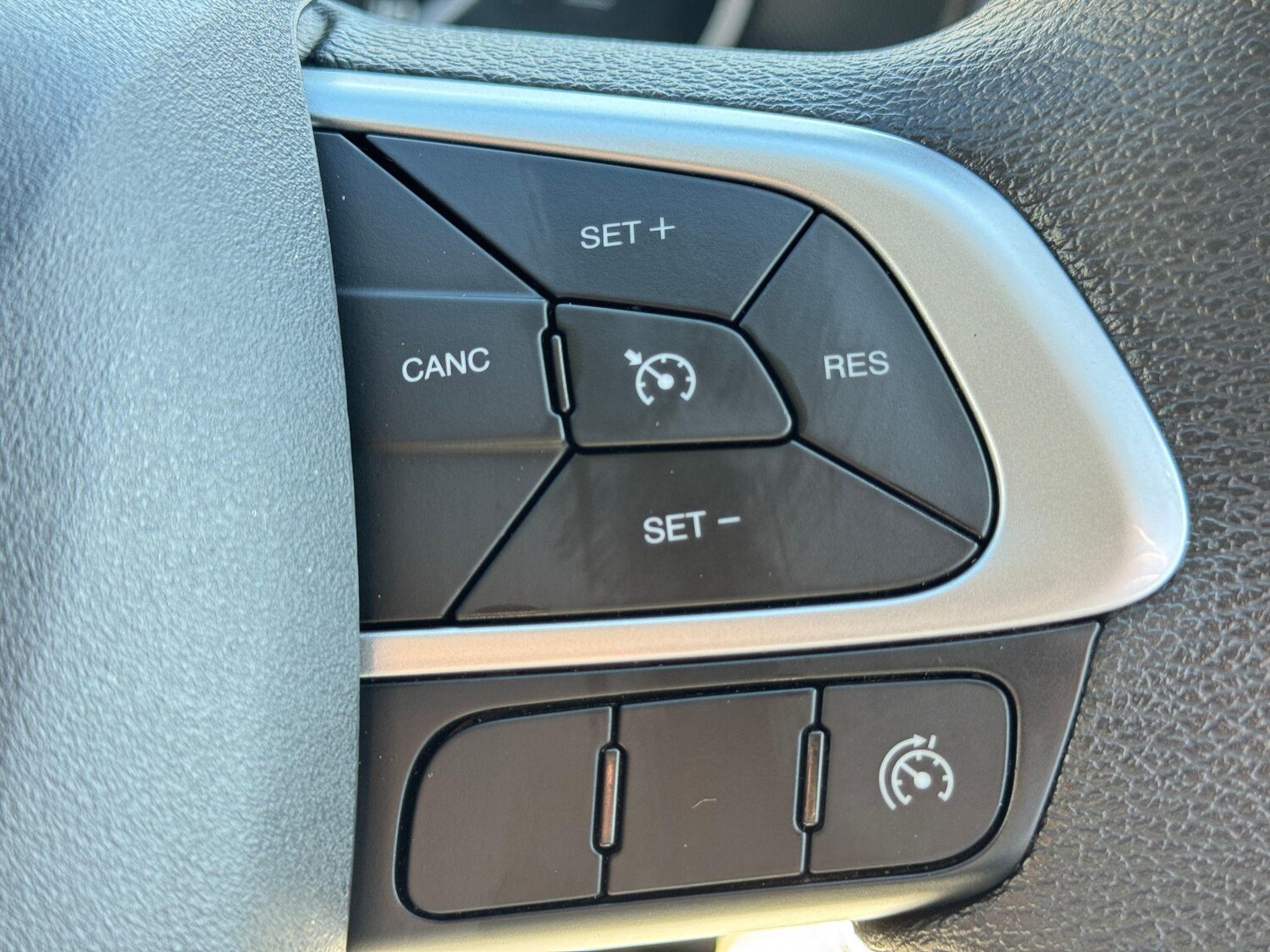 Vehicle 33