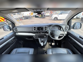 Used Peugeot Traveller 2023 for sale - 78547959: Photo