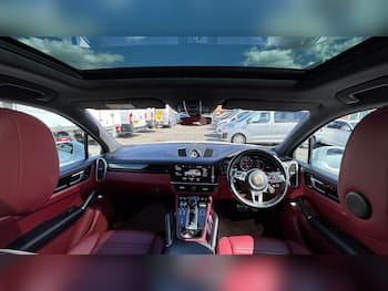 Used Porsche Cayenne 2021 for sale - 79698161: Photo
