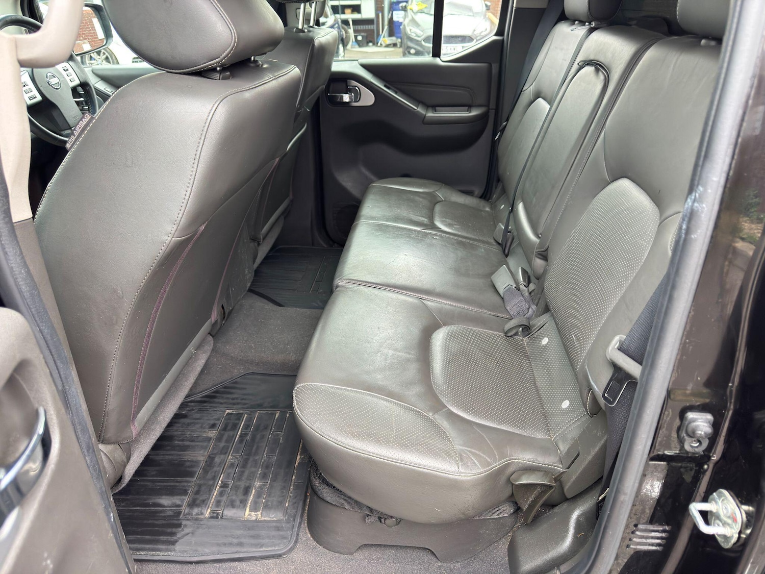 Used Nissan Navara 2013 for sale - 77066842: Photo 17