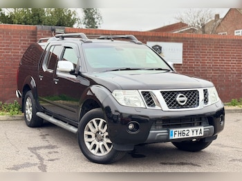 Used Nissan Navara 2013 for sale - 77066842: Photo