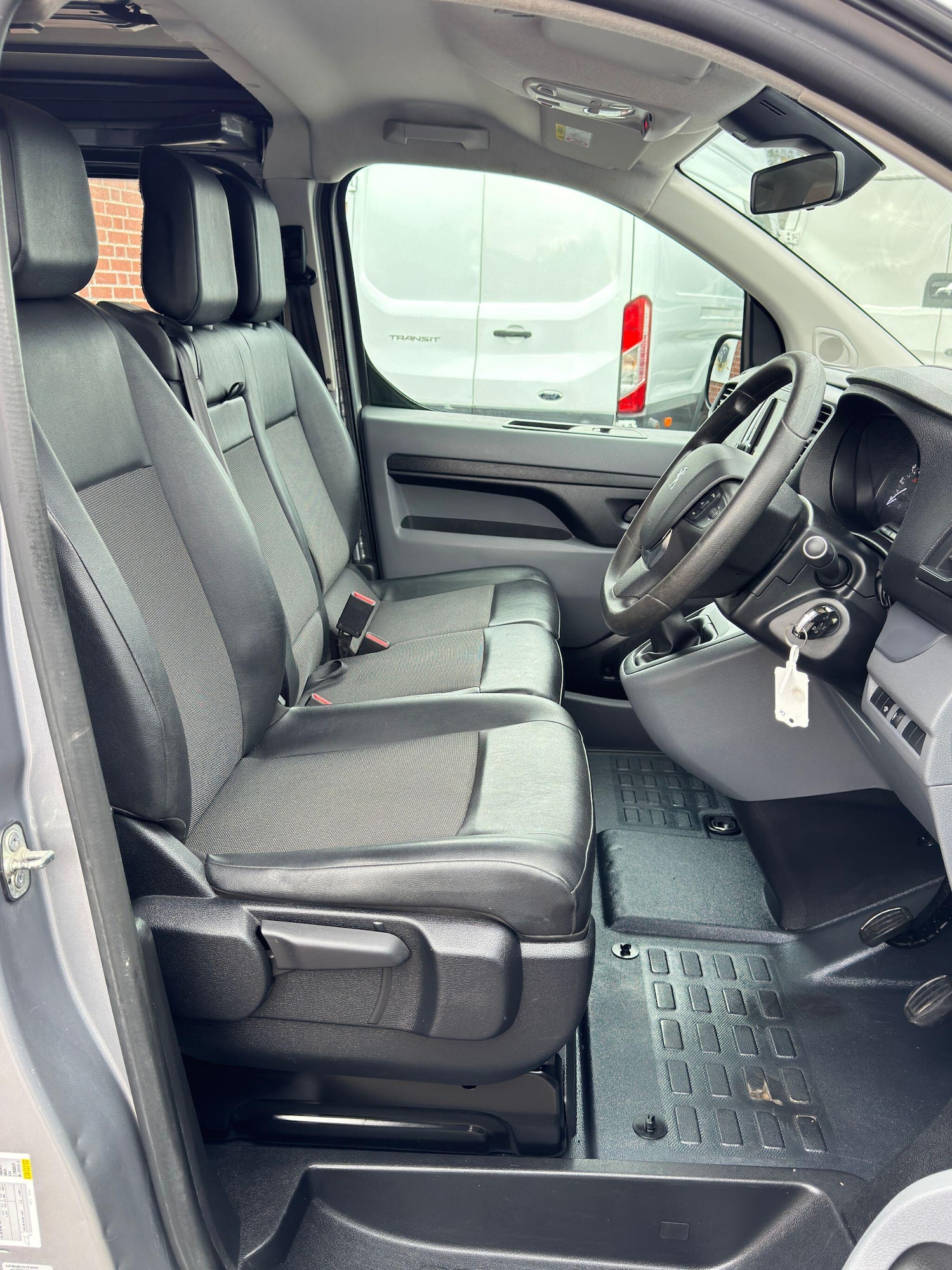 Used Peugeot Expert 2020 for sale - 76042012: Photo 18