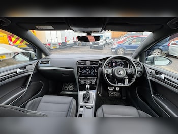 Used Volkswagen Golf 2018 for sale - 79048946: Photo