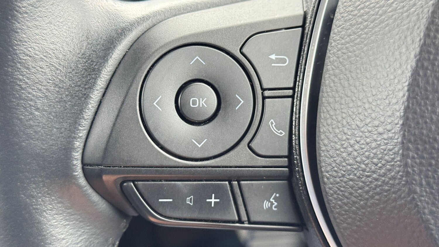 Used Toyota Corolla 2023 for sale - 77574829: Photo 43