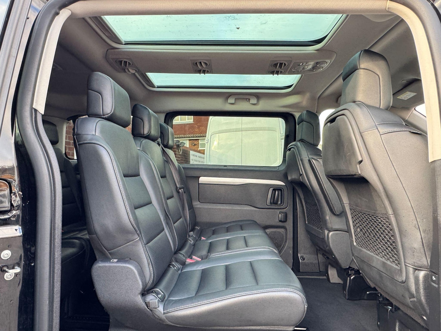 Used Peugeot Traveller 2022 for sale - 76226524: Photo 27