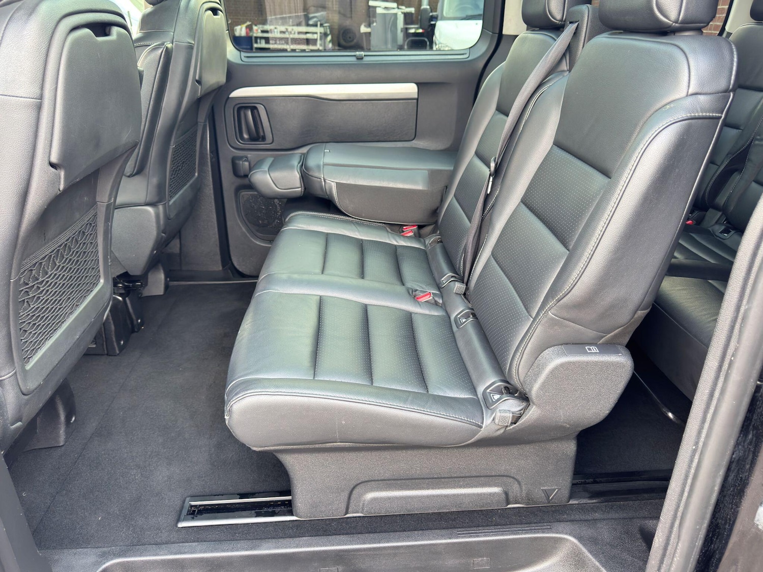 Used Peugeot Traveller 2022 for sale - 76226524: Photo 29