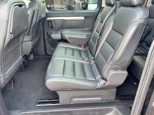Used Peugeot Traveller 2022 for sale - 76226524: Photo 29