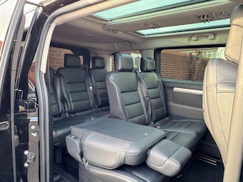 Used Peugeot Traveller 2022 for sale - 76226524: Photo