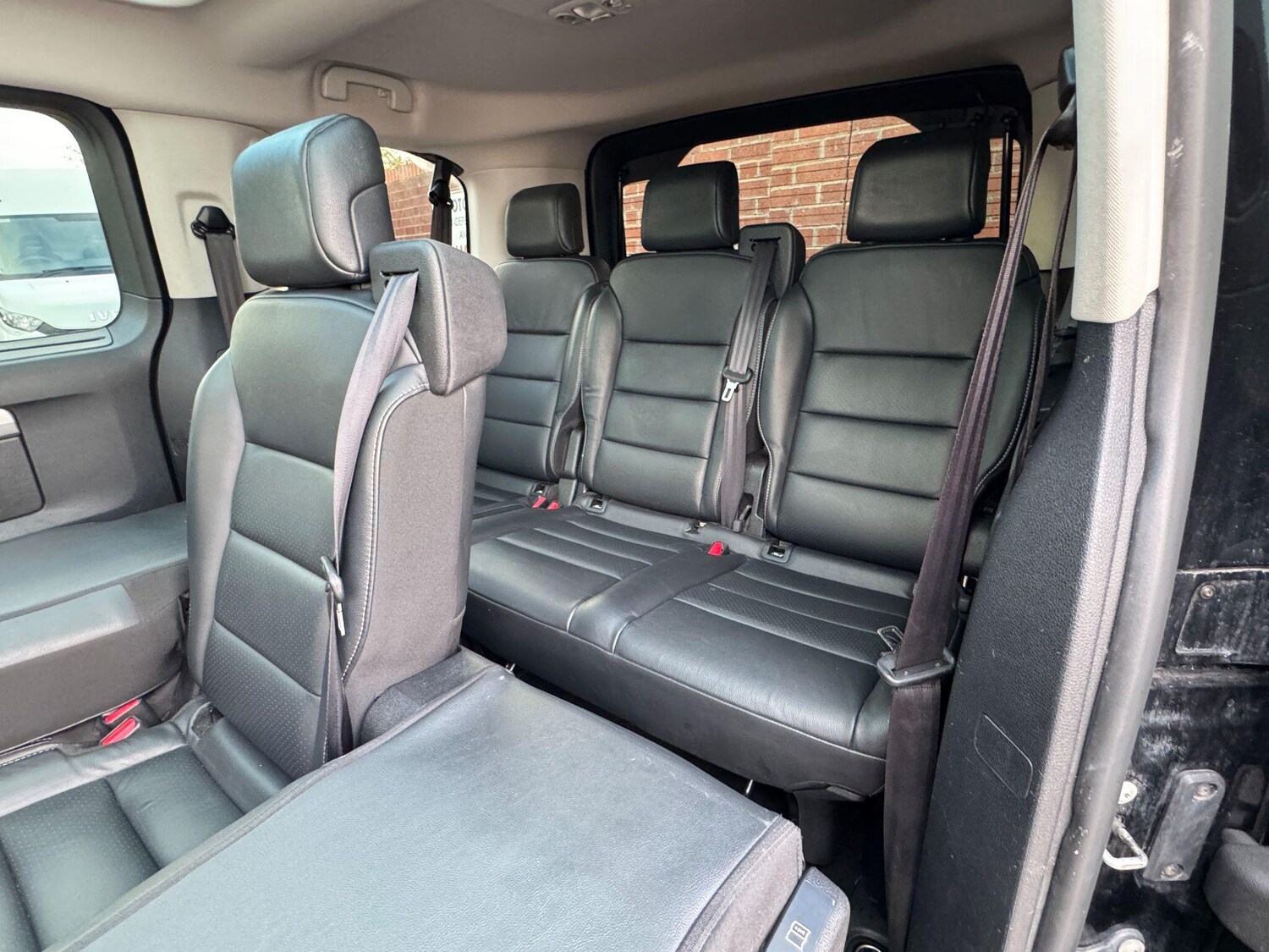 Used Peugeot Traveller 2022 for sale - 76226524: Photo 30