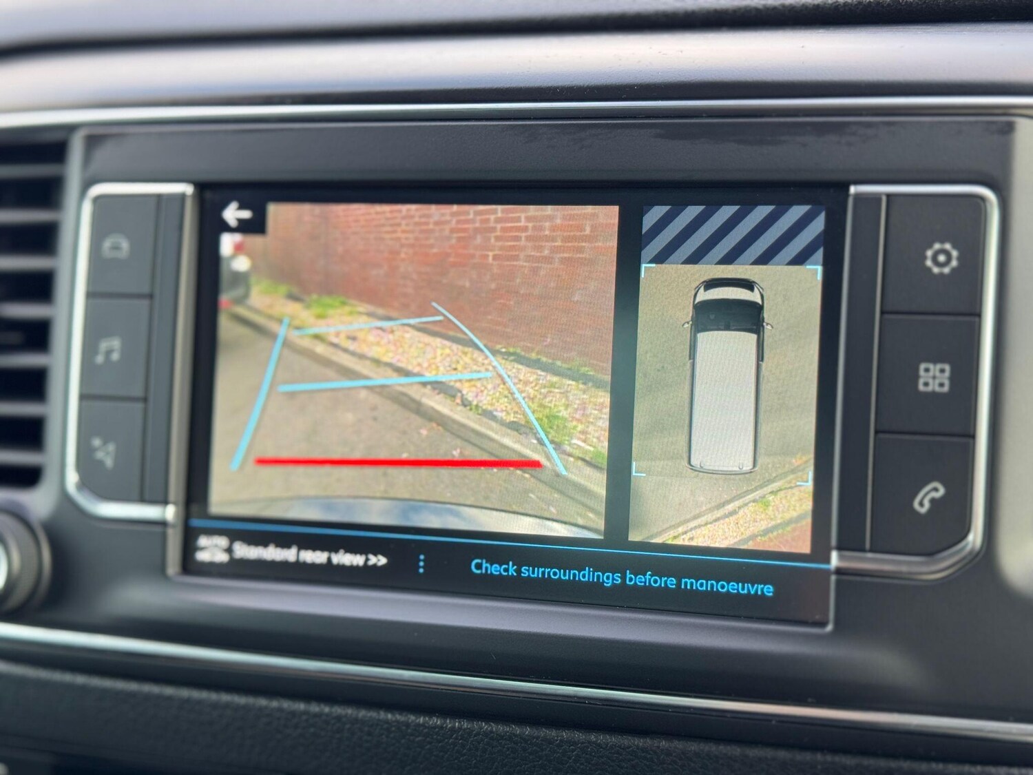 Used Peugeot Traveller 2022 for sale - 76226524: Photo 37