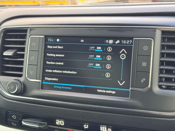 Used Peugeot Traveller 2022 for sale - 76226524: Photo 42