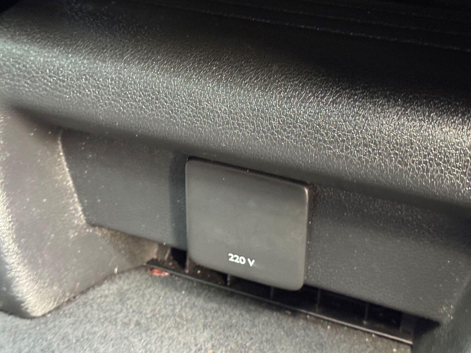 Used Peugeot Traveller 2022 for sale - 76226524: Photo 60