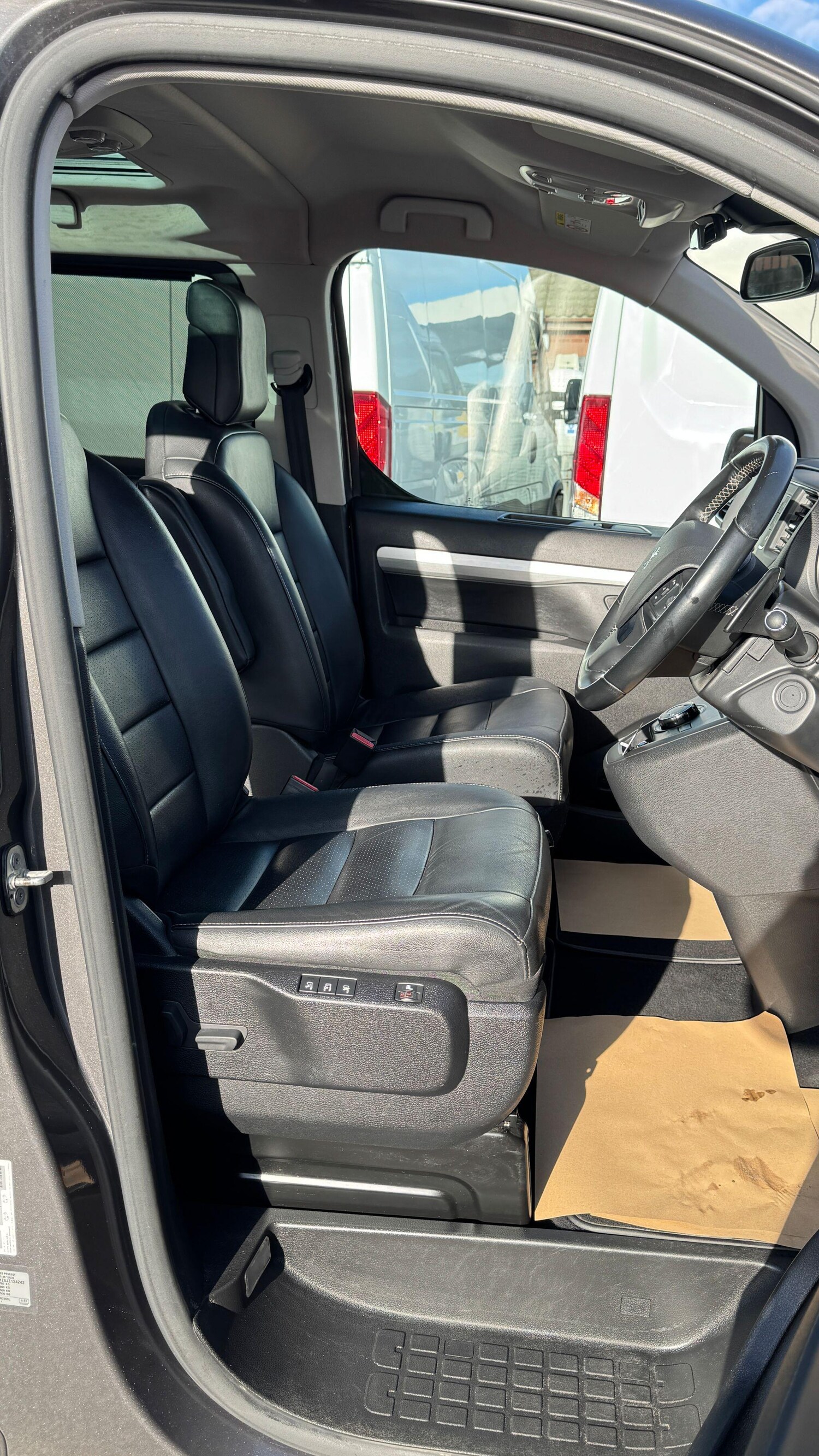 Used Peugeot Traveller 2019 for sale - 77306274: Photo 20