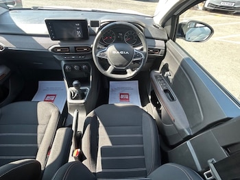 Used Dacia Sandero Stepway 2023 for sale - 79345969: Photo