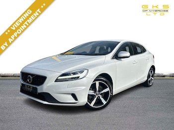 Used Volvo V40 2018 for sale - 78349752: Photo
