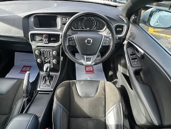 Used Volvo V40 2018 for sale - 78349752: Photo