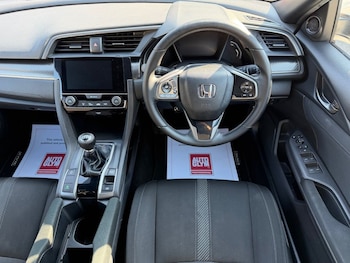 Used Honda Civic 2017 for sale - 79133637: Photo