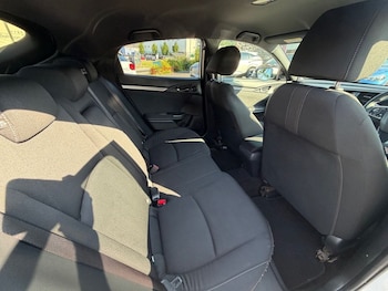 Used Honda Civic 2017 for sale - 79133637: Photo