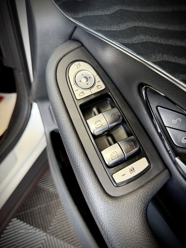 Used Mercedes-Benz GLC 2016 for sale - 76381450: Photo 32