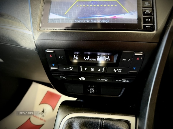 Used Honda Civic 2015 for sale - 76787491: Photo 27