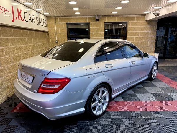 Used Mercedes-Benz C Class 2011 for sale - 77021451: Photo 2