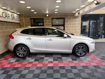 Used Volvo V40 2016 for sale - 78823673: Photo