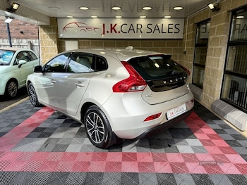 Used Volvo V40 2016 for sale - 78823673: Photo